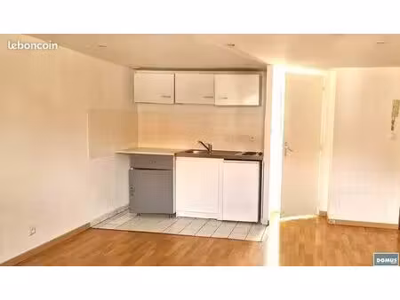studio 1 pièce 25 m²
