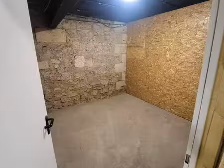 box 10 metres carrez a louer