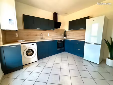 appartement t4; terrasse; double garage; climatisation
