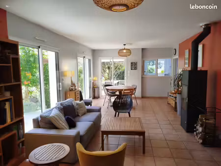 maison 5 pièces  140 m2