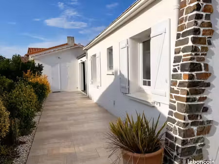 location chambre meublée dans magnifique maison - sion sur l’océan