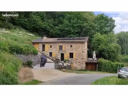 maison traditionnelle solaire  entièrement rénovée