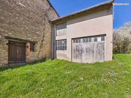 maison 1 pièce 70 m²