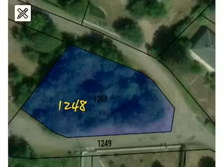 ? terrain constructible – 1.378 m² – proche lac de pannecière – morvan
