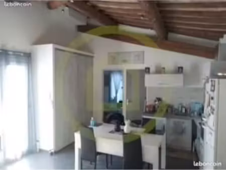 appartement t2 40 m² + balcon + terrasse 40 m²