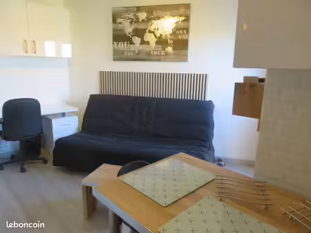 studio état neuf meublé idéalement situé