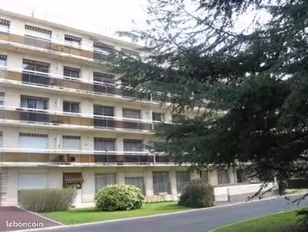 studio 1 pièce 18 m²