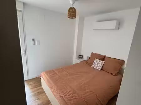 t2 meublé 27 m² avec terrasse + parking + climatisation
