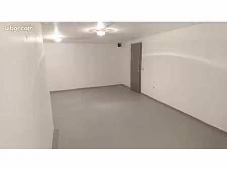 loue local 30m² hégenheim