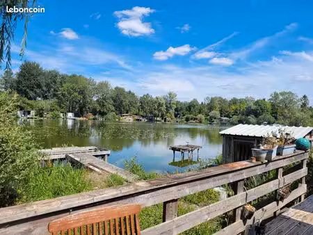 vends chalet de peche
