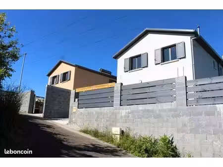 a louer jolie maison meublée f4 prête a vivre
