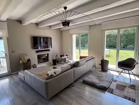 propriété 5 pièces 200 m²