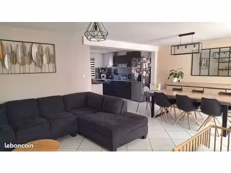 maison semi individuelle 113m2 4 chambres petite-forêt