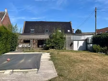 maison 8 pièces 251 m²