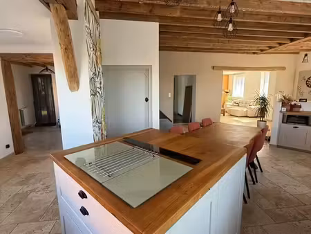 propriété 10 pièces 170 m²