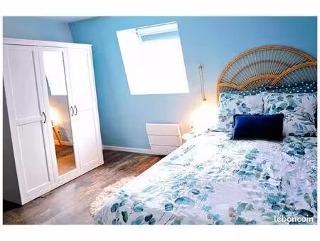 colocation louée – 3 chambres + 3 salles d’eau privatives – 1 365 hc/mois