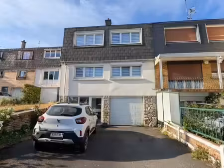 maison 6 pièces 148 m²