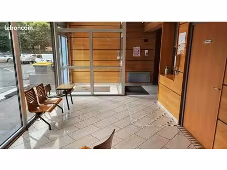 local 256 m² roubaix
