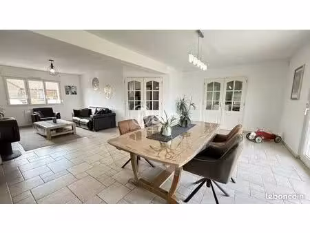 pavillon 8 pièces 155 m²