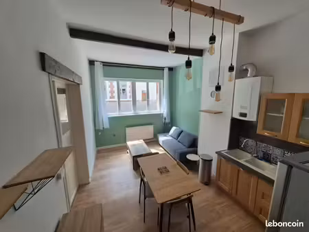 location appartement 2 pièces  meublé  centre ville  43 m²