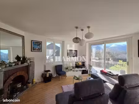 appartement 4 pièces 149 m²