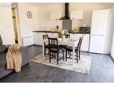 ​t2 lumineux 35 m² rénové — proche plage & port — canet-plage