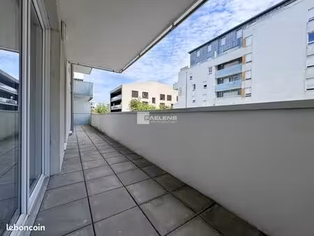 appartement 3 pièces 69 m²
