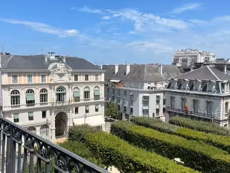 location t2 à pau