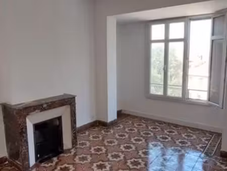 très beau t3 53m2 pap