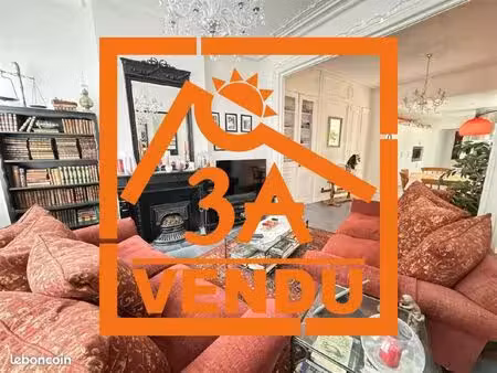 maison 5 pièces 210 m²