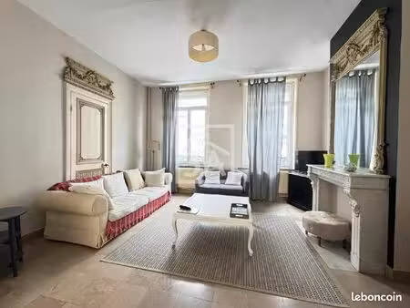 maison 7 pièces 19 m²