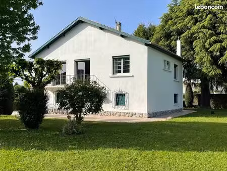 maison 6 pièces 160 m2