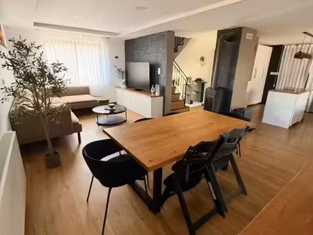 ? maison familiale entièrement rénovée – 90 m² habitables + sous-sol aménagé de 45 m² sur 