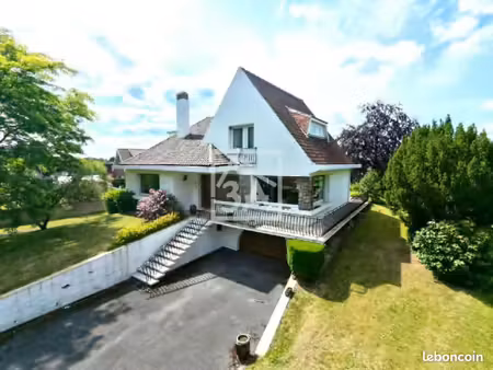 propriété 10 pièces 152 m²