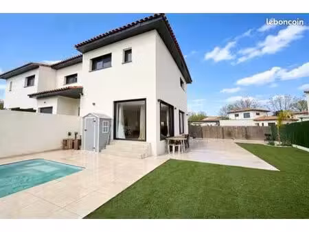 superbe villa contemporaine 155 m² avec piscine