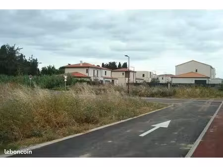 terrain 1 223 m² theza