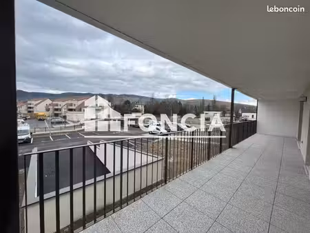 appartement 3 pièces 65 m²
