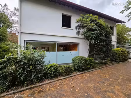 local 108 m² anglet