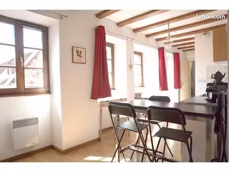 location f2 meublé centre historique colmar - rue des tanneurs