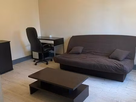joli t1 meublé dans immeuble tranquille
