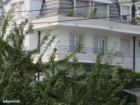 f3 meublé avec 1 chambre 72 m2 grande terrasse