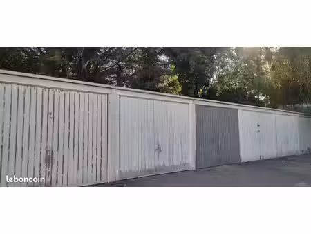 garage à louer