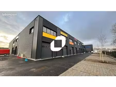 local d'activité 228 m²