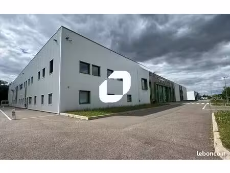 local d'activité 4 728 m²