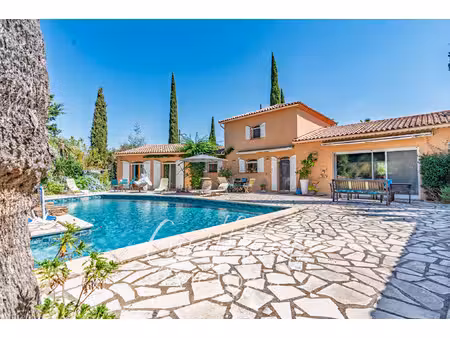 la londe-les-maures maison familiale avec piscine  pool hou