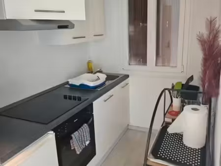 t1 entièrement meublé