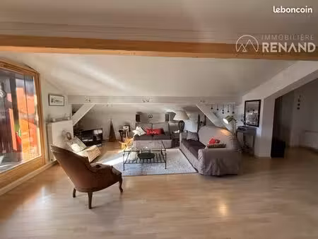 loft 4 pièces 122 m²
