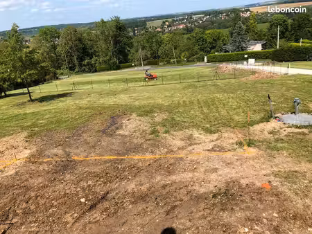 beau terrain constructible proche de meaux 1400 m2 30 mètres de façade (rare)