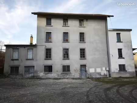 maison 4 pièces 440 m²