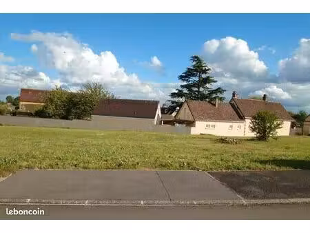 terrain 350 m² la grande paroisse
